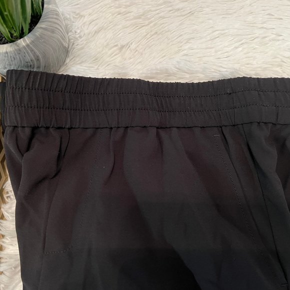 Banana Republic Pull on Drapey Jogger Pants - Picture 4 of 8